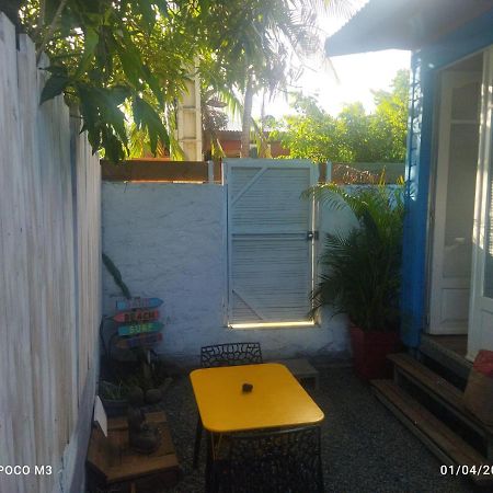 Bungalow Bleu L'Etang-Sale Екстер'єр фото